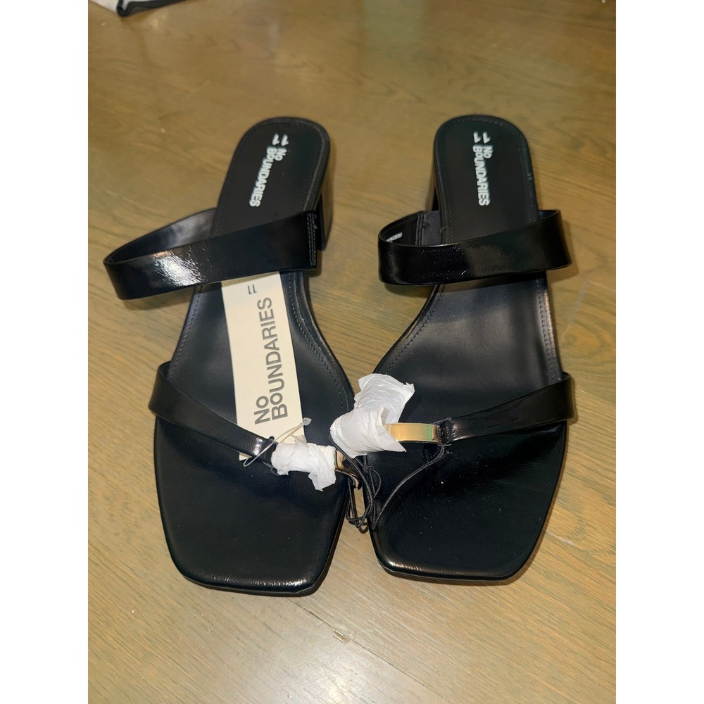 No Boundaries Womens Black Embellished Toe Sandals Memory Foam Block Heel 11